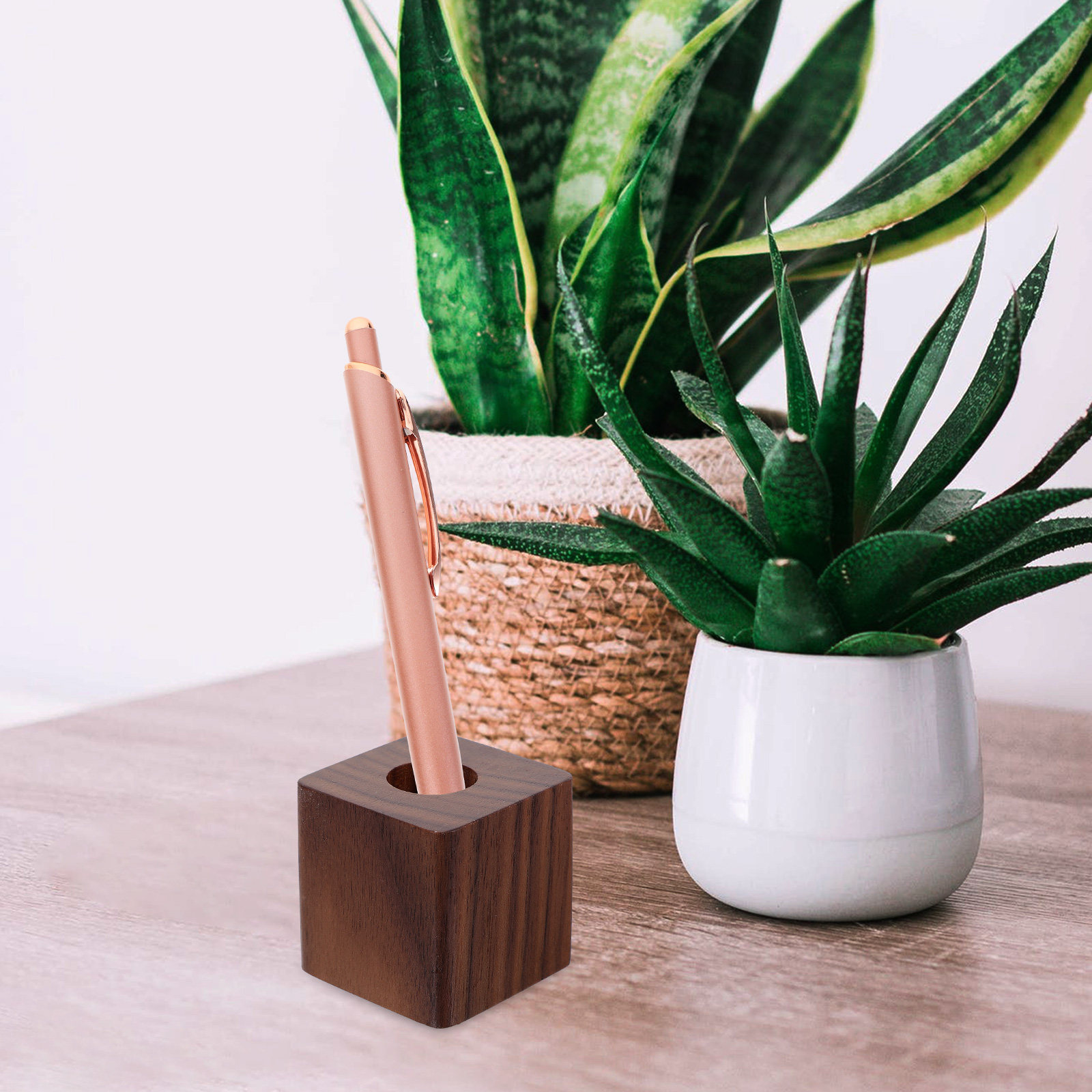 Single Wood Pen Holder Walnut  - Pen Rest Single のレビューと価格